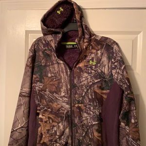 Youth Under Armour camo zip up jacket